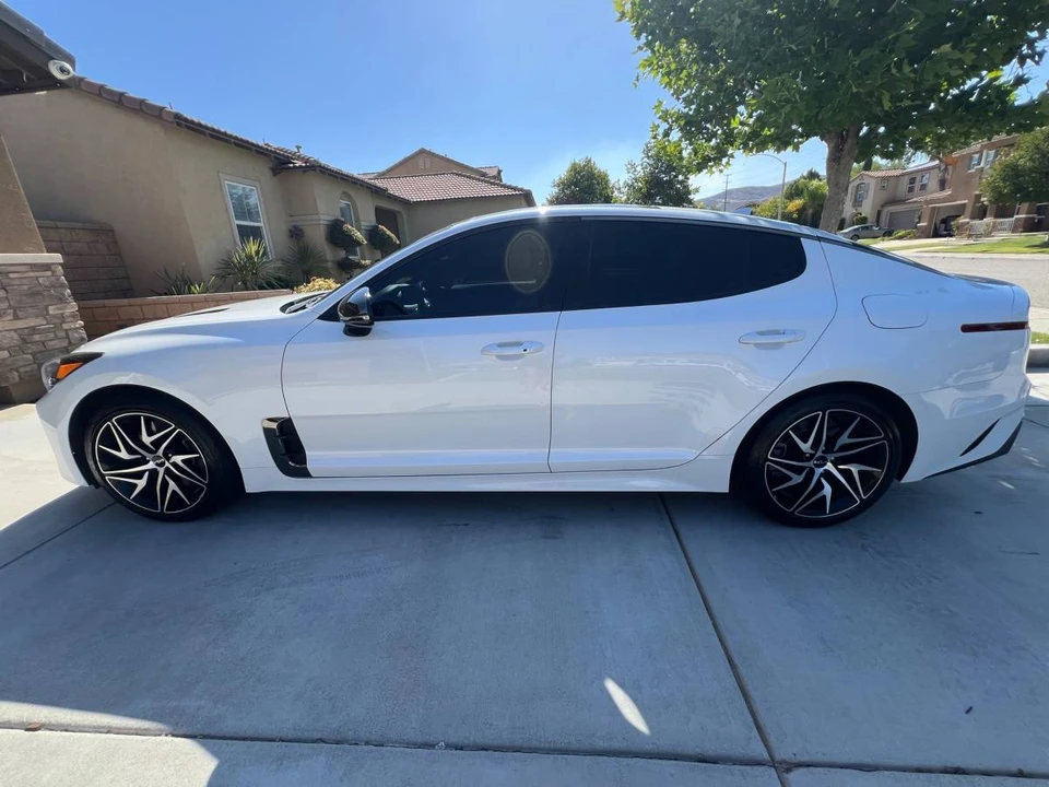 2023 Kia Stinger GT - Image 11 of 13