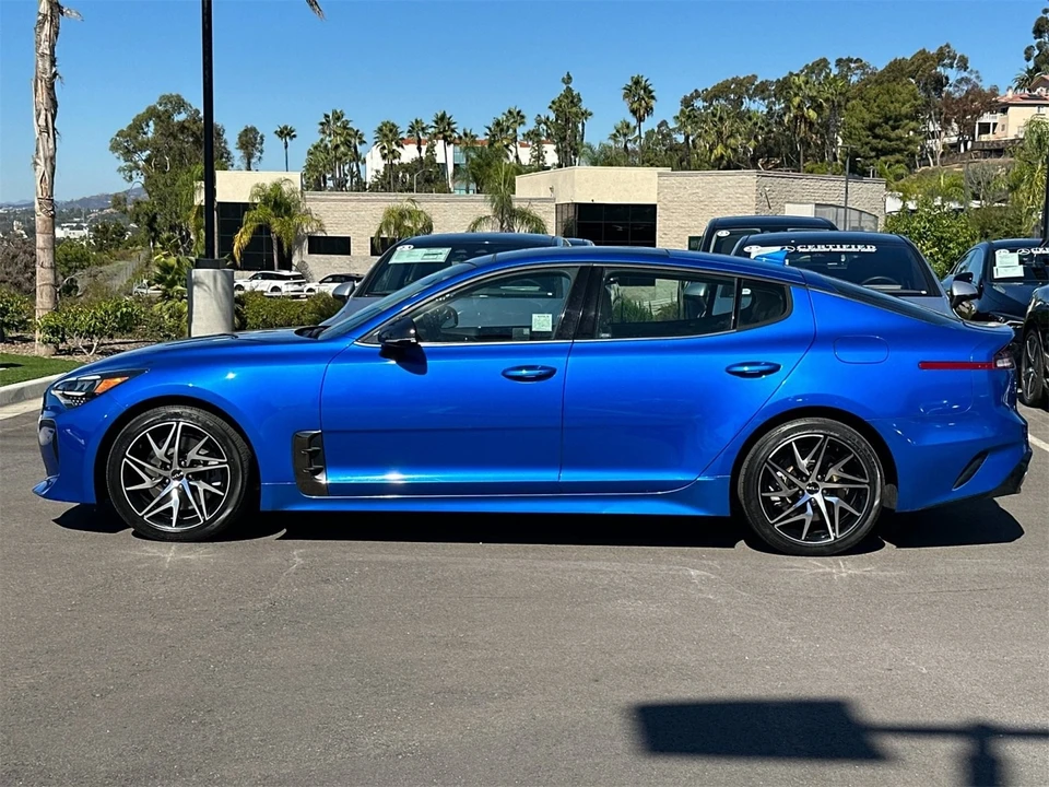 2023 Kia Stinger - Image 6 of 12