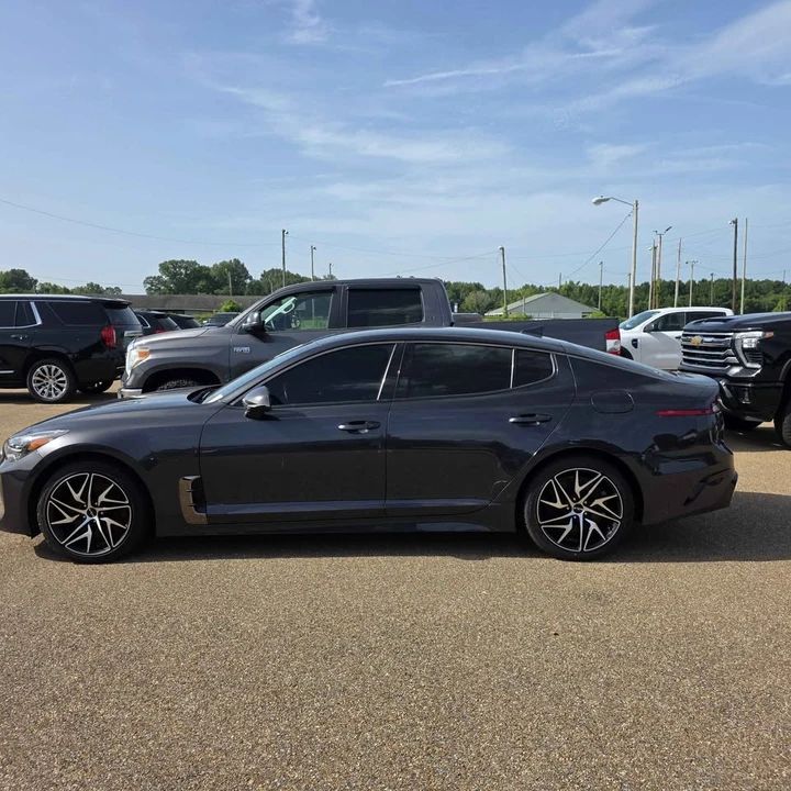 2023 Kia Stinger - Image 5 of 12