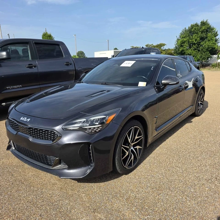 2023 Kia Stinger - Image 3 of 12