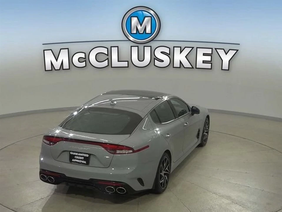 2023 Kia Stinger GT - Image 5 of 10