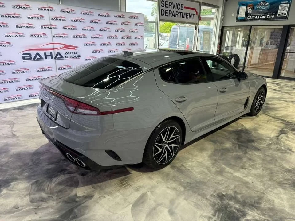 2023 Kia Stinger - Image 8 of 20