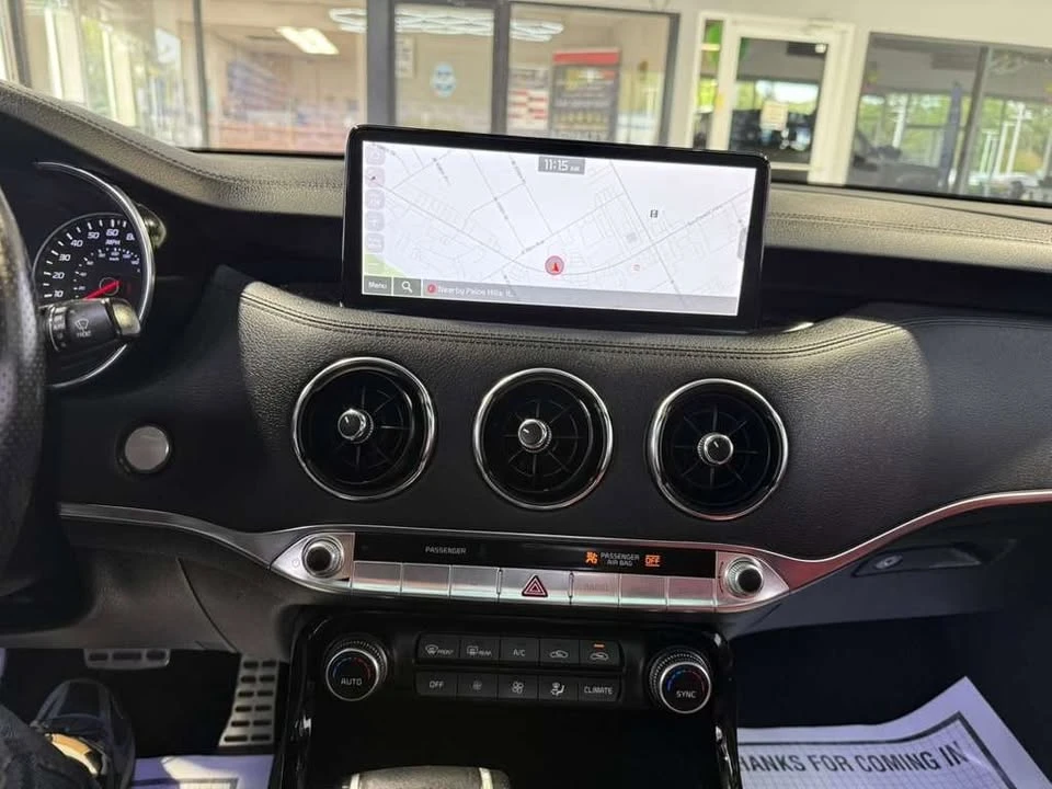 2023 Kia Stinger - Image 13 of 20