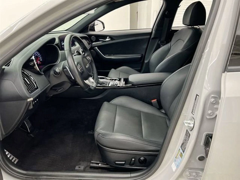 2023 Kia Stinger GT - Image 8 of 10