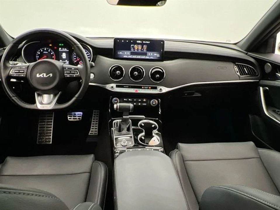 2023 Kia Stinger GT - Image 10 of 10