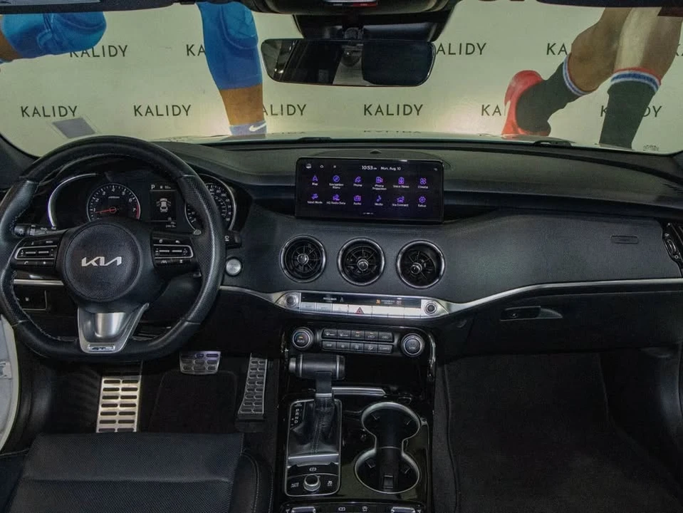 2023 Kia Stinger - Image 3 of 4
