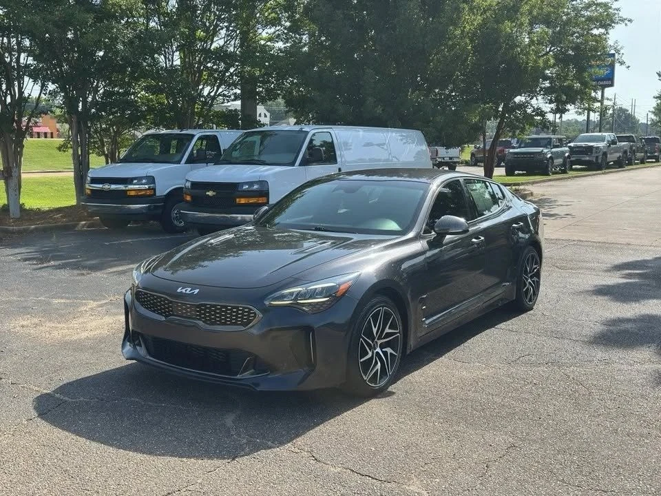 2023 Kia Stinger - Image 3 of 12