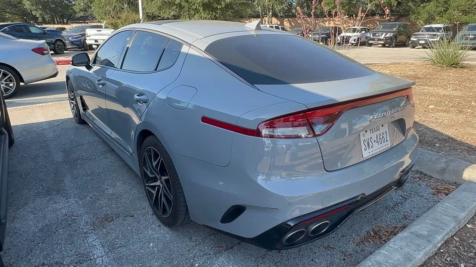 2023 Kia Stinger - Image 5 of 10