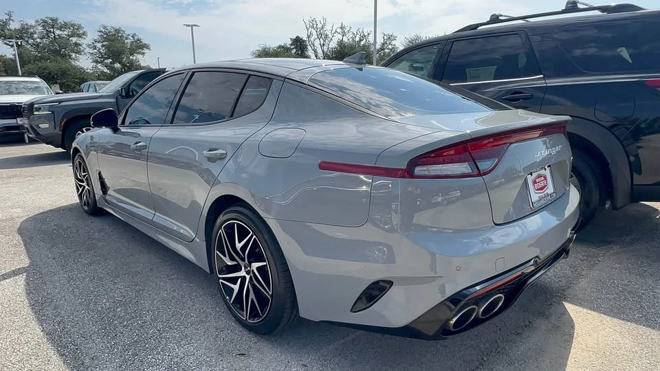 2023 Kia Stinger GT - Image 6 of 9