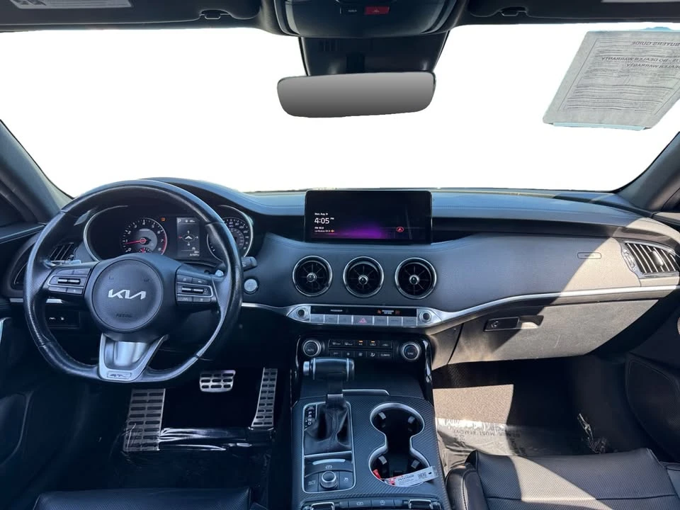 2023 Kia Stinger - Image 10 of 20