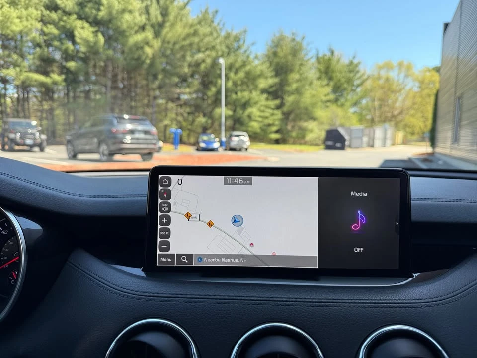 2023 Kia Stinger - Image 10 of 20