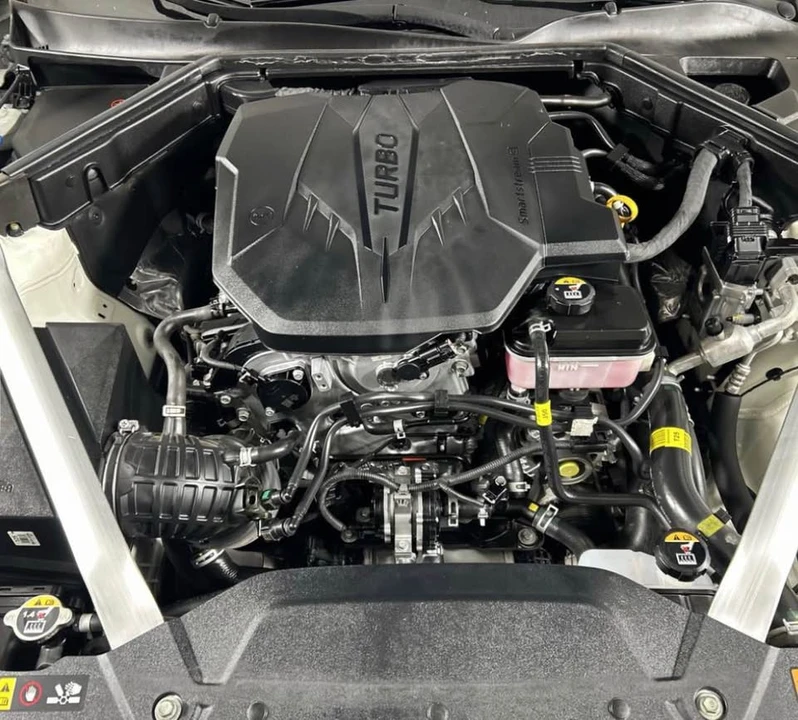2023 Kia Stinger - Image 9 of 9
