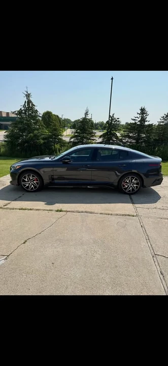 2023 Kia Stinger - Image 8 of 8