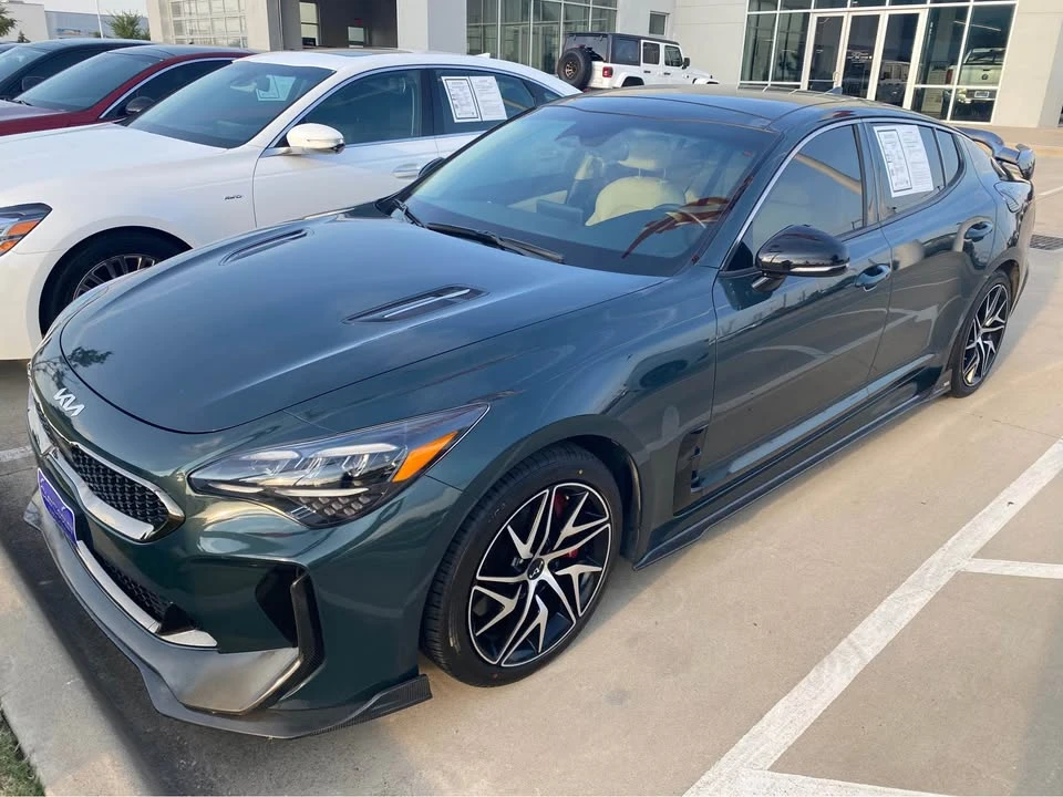2023 Kia Stinger GT - Image 2 of 3