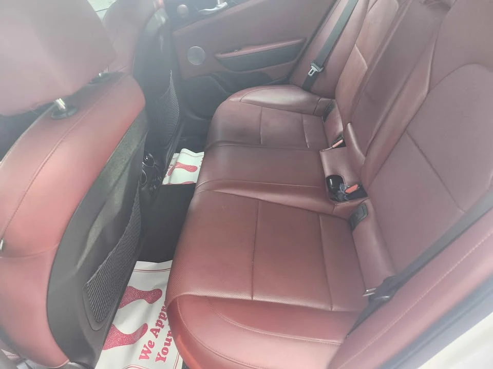 2023 Kia Stinger GT - Image 19 of 20