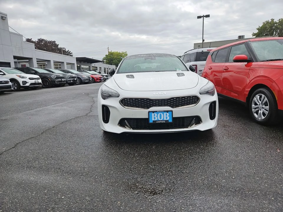 2023 Kia Stinger GT - Image 9 of 13