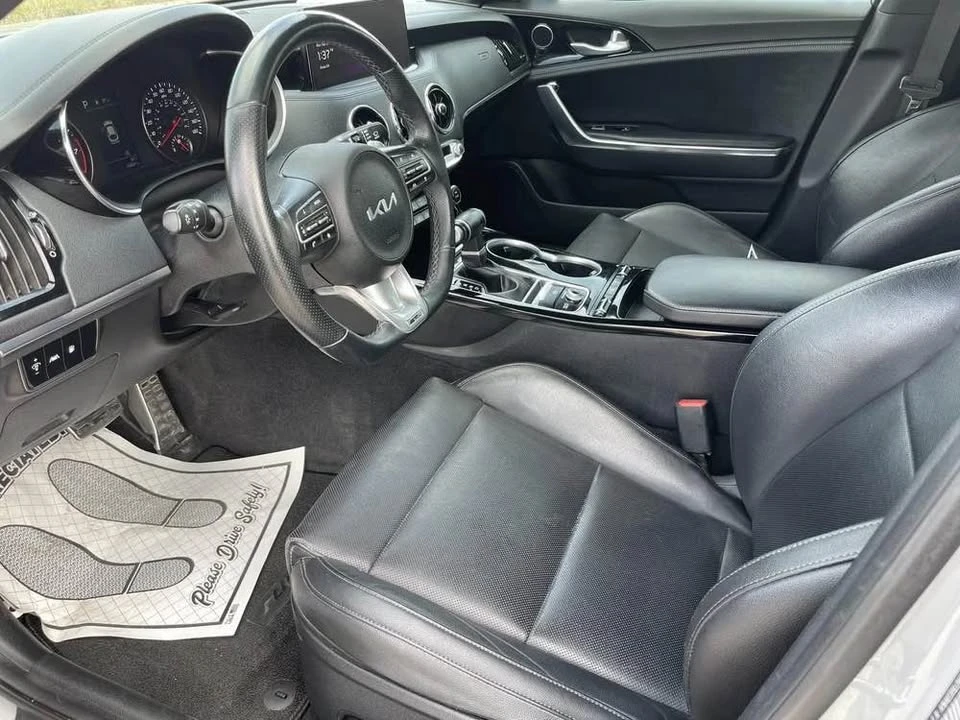 2023 Kia Stinger GT - Image 6 of 8
