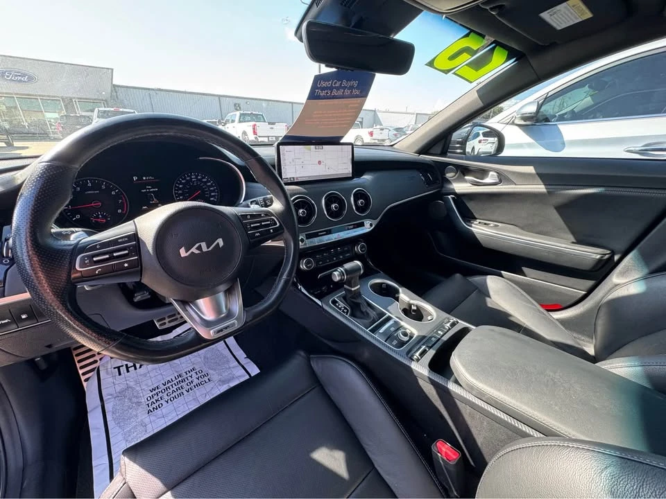 2023 Kia Stinger - Image 7 of 13