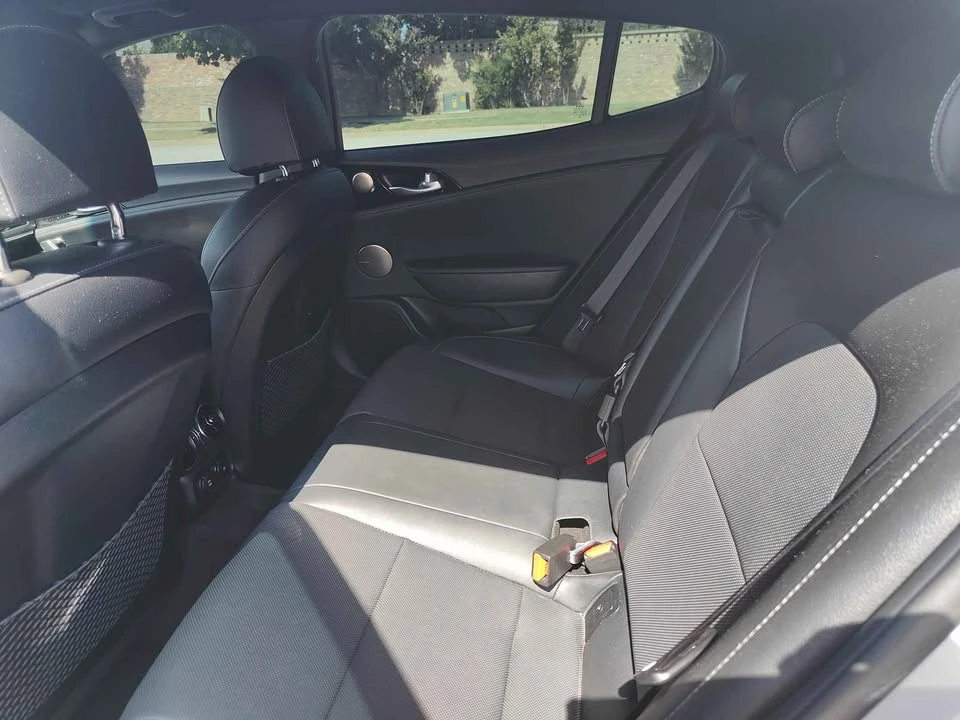 2023 Kia Stinger GT - Image 10 of 12