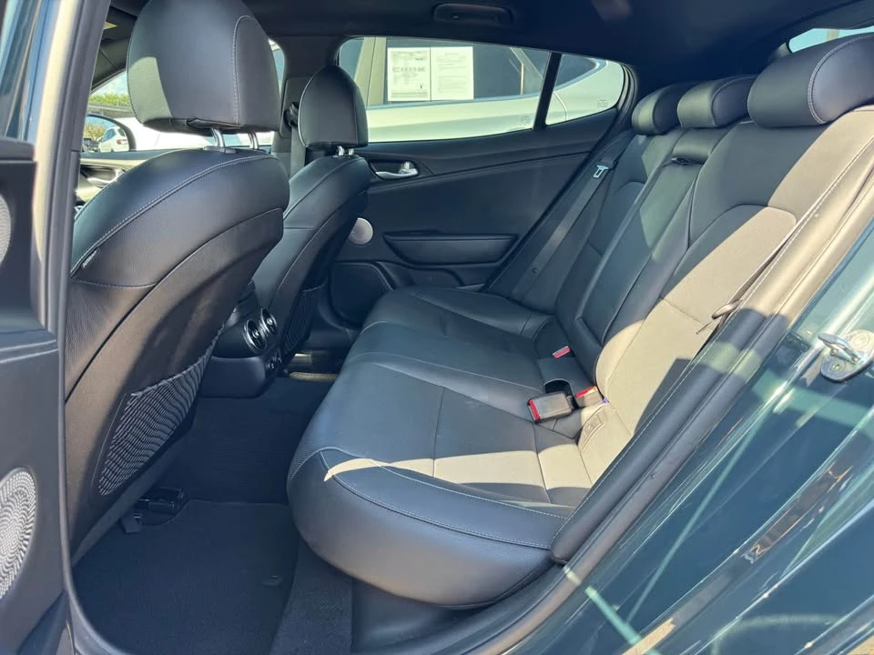 2023 Kia Stinger - Image 12 of 13