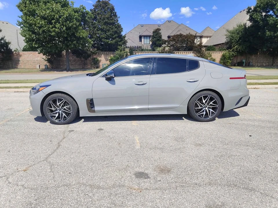2023 Kia Stinger GT - Image 8 of 12