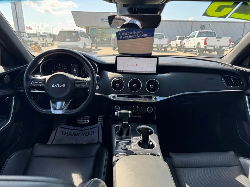 2023 Kia Stinger - Image 11 of 13