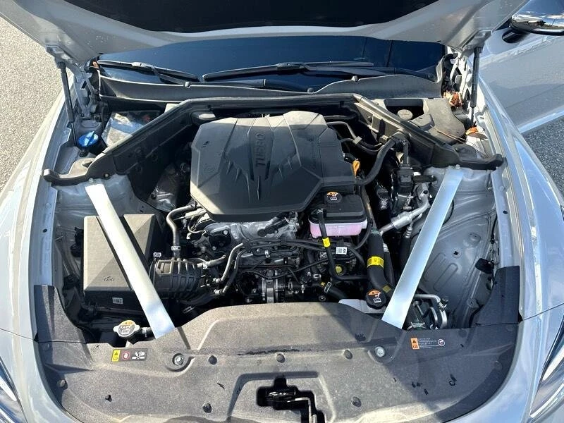2023 Kia Stinger - Image 19 of 20