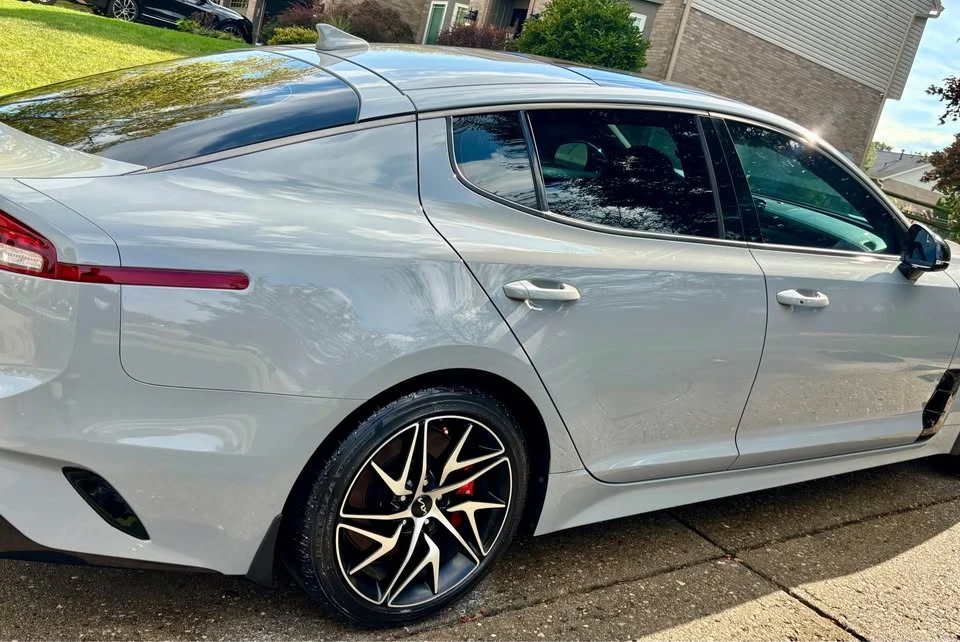 2023 Kia Stinger GT - Image 2 of 10