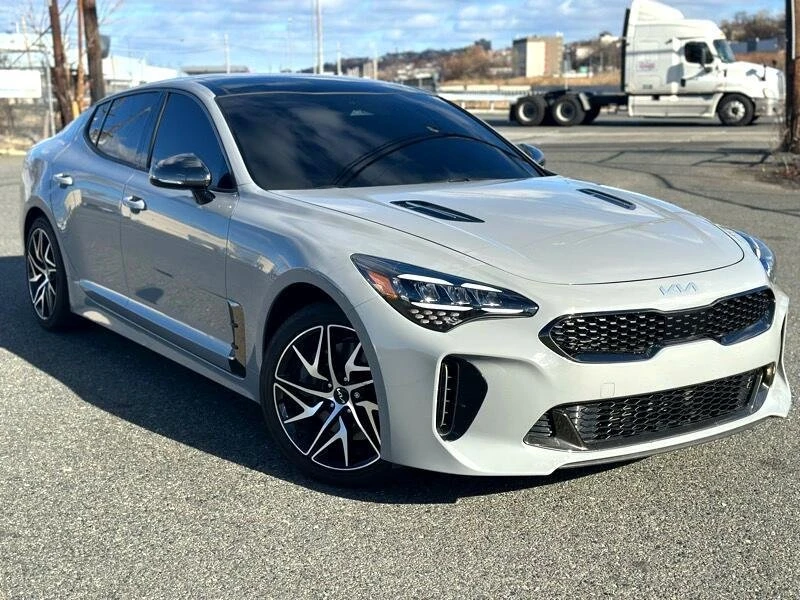 2023 Kia Stinger - Image 7 of 20