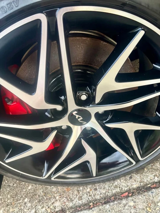 2023 Kia Stinger GT - Image 7 of 10