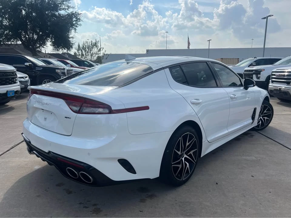 2023 Kia Stinger - Image 7 of 20