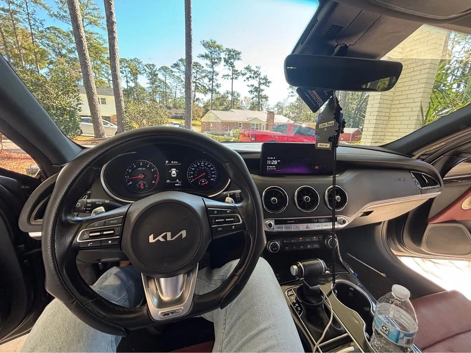 2023 Kia Stinger GT - Image 8 of 10