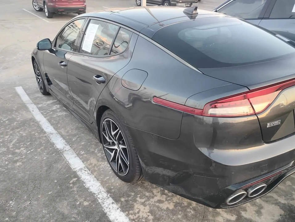 2023 Kia Stinger GT - Image 8 of 9