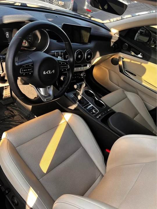 2023 Kia Stinger GT - Image 5 of 8