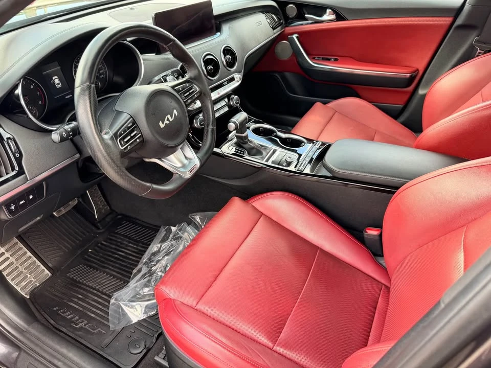 2023 Kia Stinger - Image 3 of 11