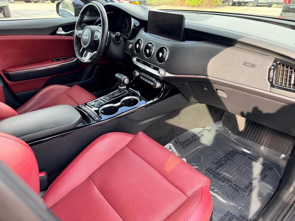 2023 Kia Stinger - Image 5 of 11