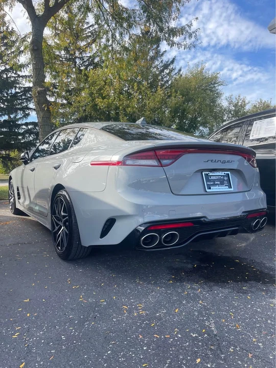 2023 Kia Stinger - Image 6 of 11