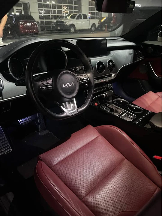 2023 Kia Stinger - Image 11 of 11
