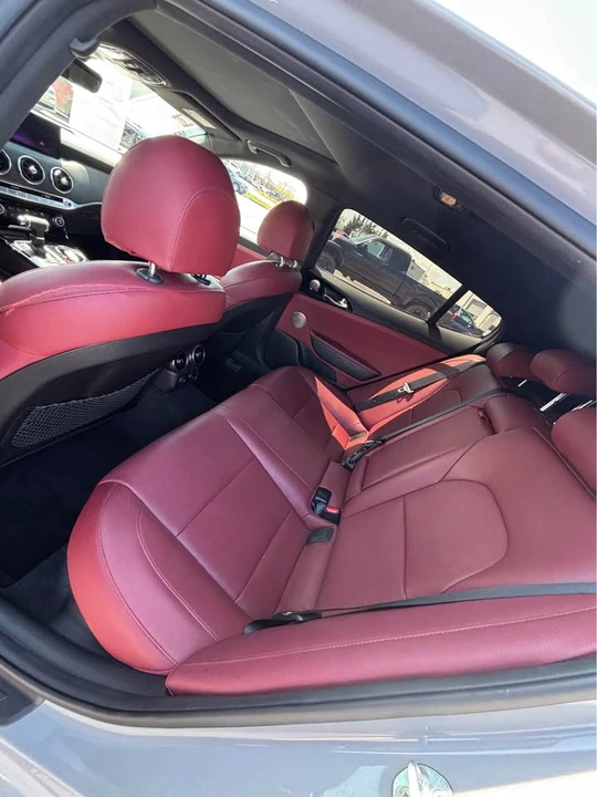 2023 Kia Stinger - Image 7 of 12
