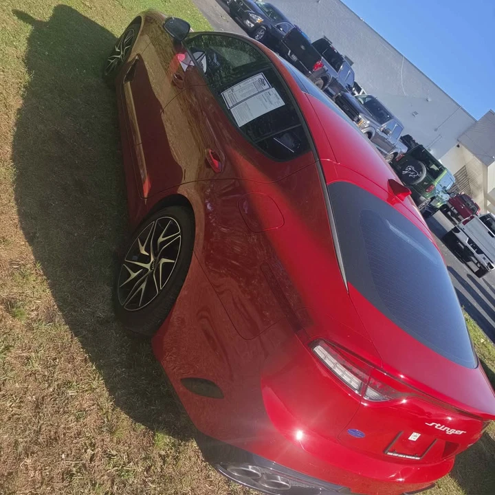 2023 Kia Stinger - Image 11 of 20