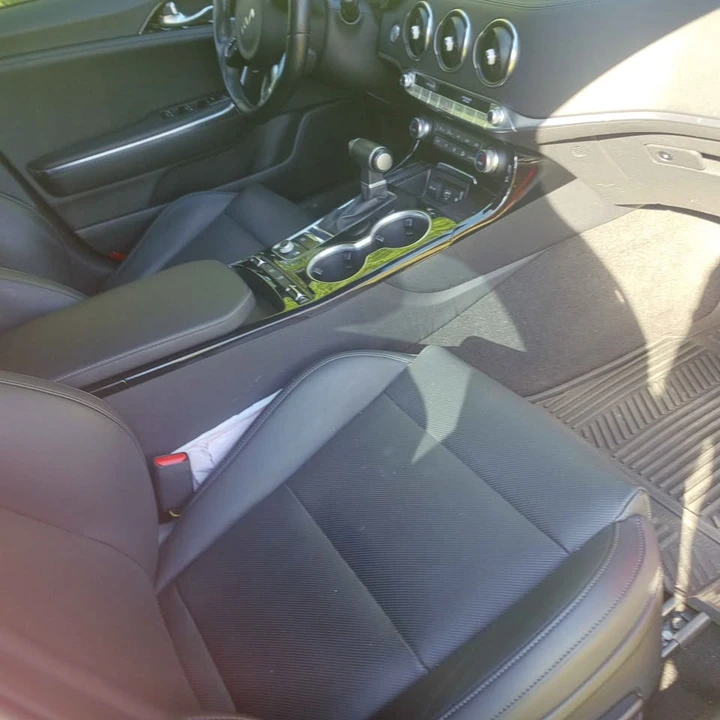 2023 Kia Stinger - Image 7 of 20