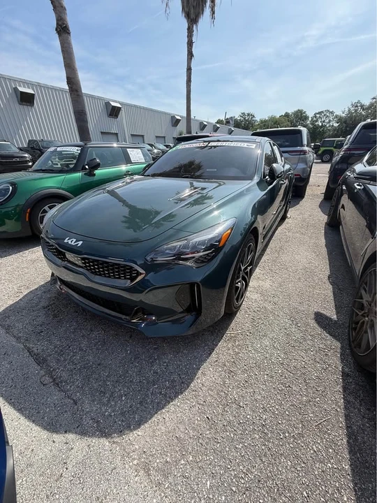 2023 Kia Stinger - Image 2 of 3