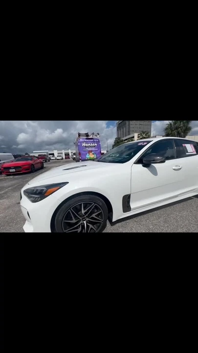 2023 Kia Stinger - Image 10 of 10