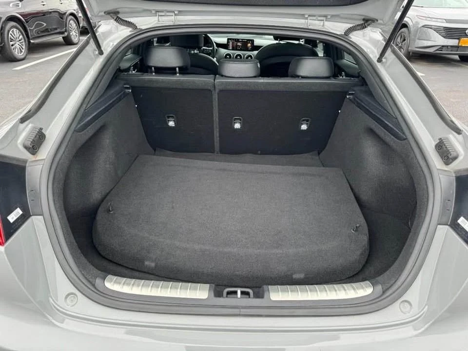 2023 Kia Stinger - Image 10 of 10