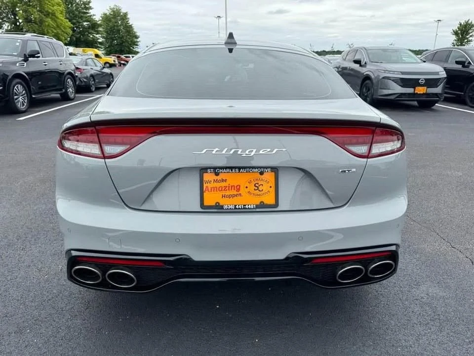 2023 Kia Stinger - Image 4 of 10