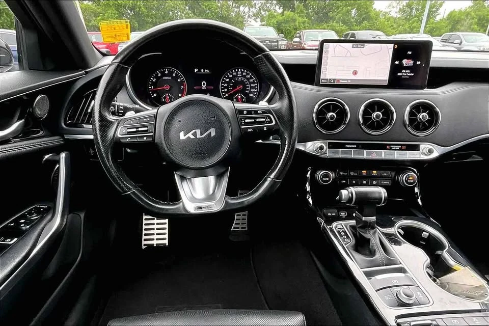 2023 Kia Stinger - Image 7 of 7