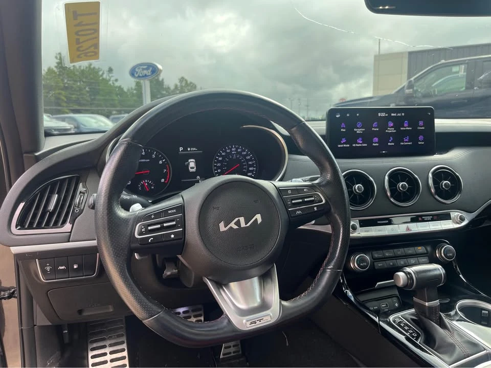 2023 Kia Stinger GT - Image 8 of 11