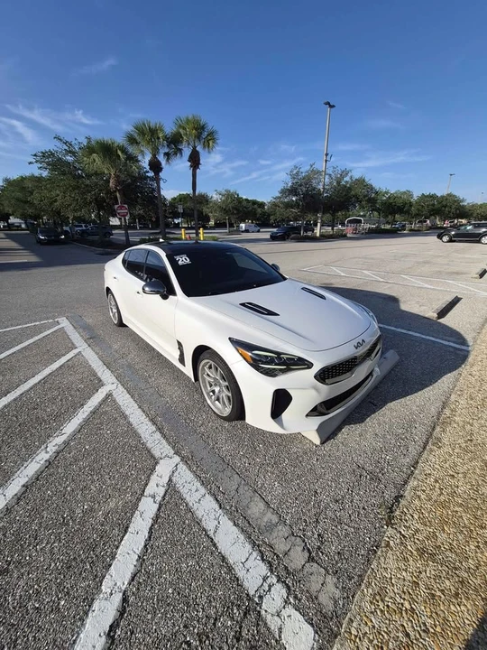 2023 Kia Stinger GT - Image 2 of 12