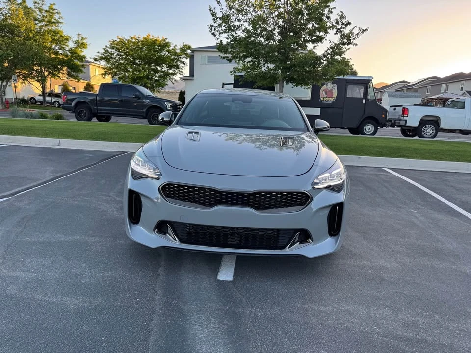 2023 Kia Stinger - Image 2 of 7