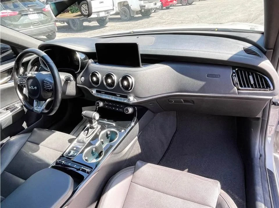 2023 Kia Stinger GT - Image 5 of 10